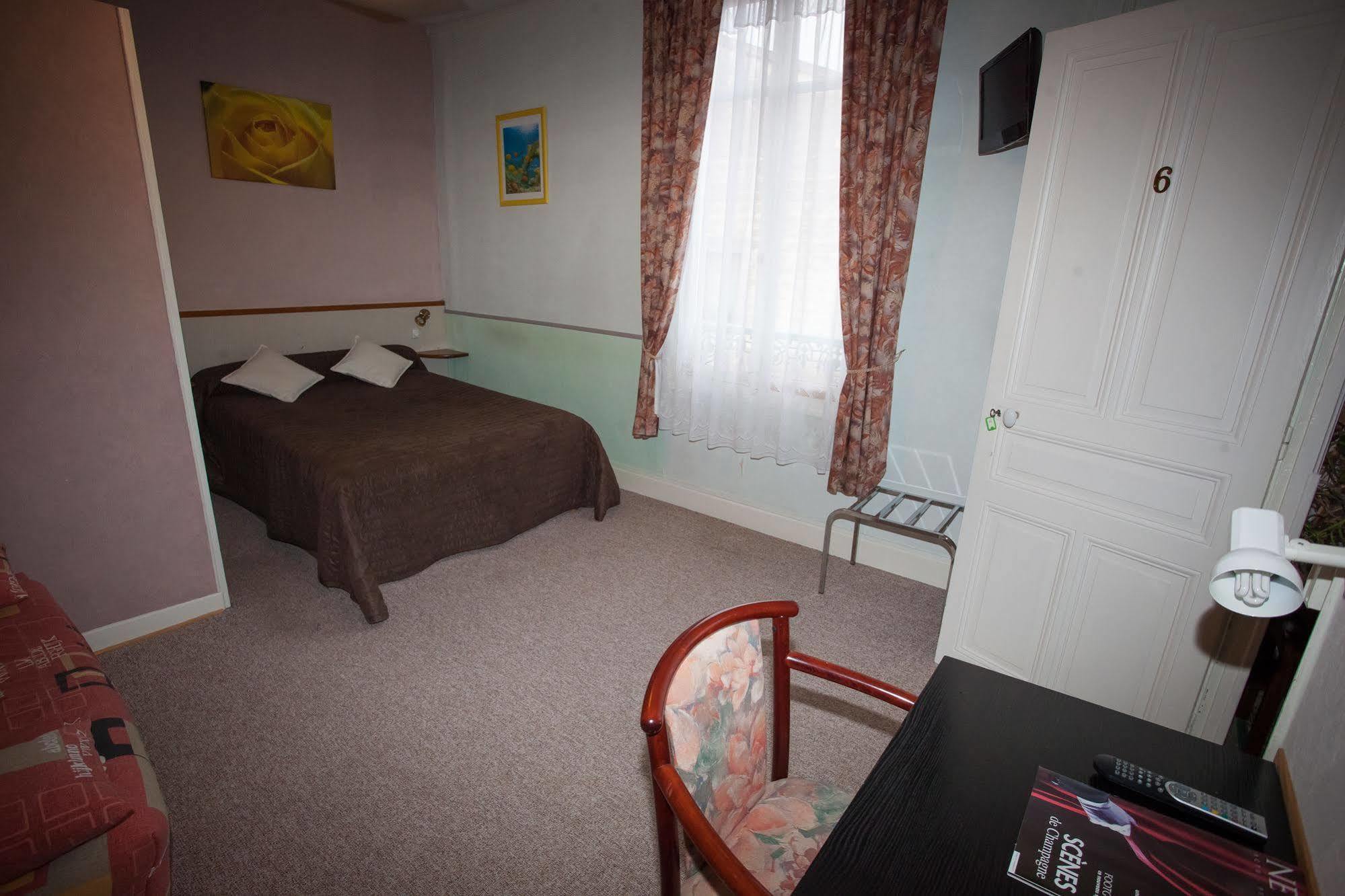Châlons-en-Champagne Hotel De La Cite מראה חיצוני תמונה